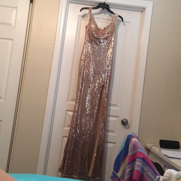 PROM DRESS - Picture 3 of 3
